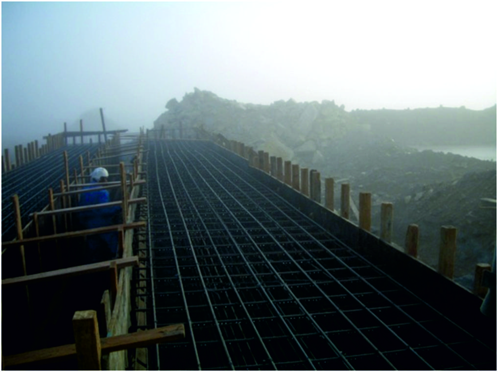 Heavy-Duty Vehicle Washing Ramp Construction - Image 2