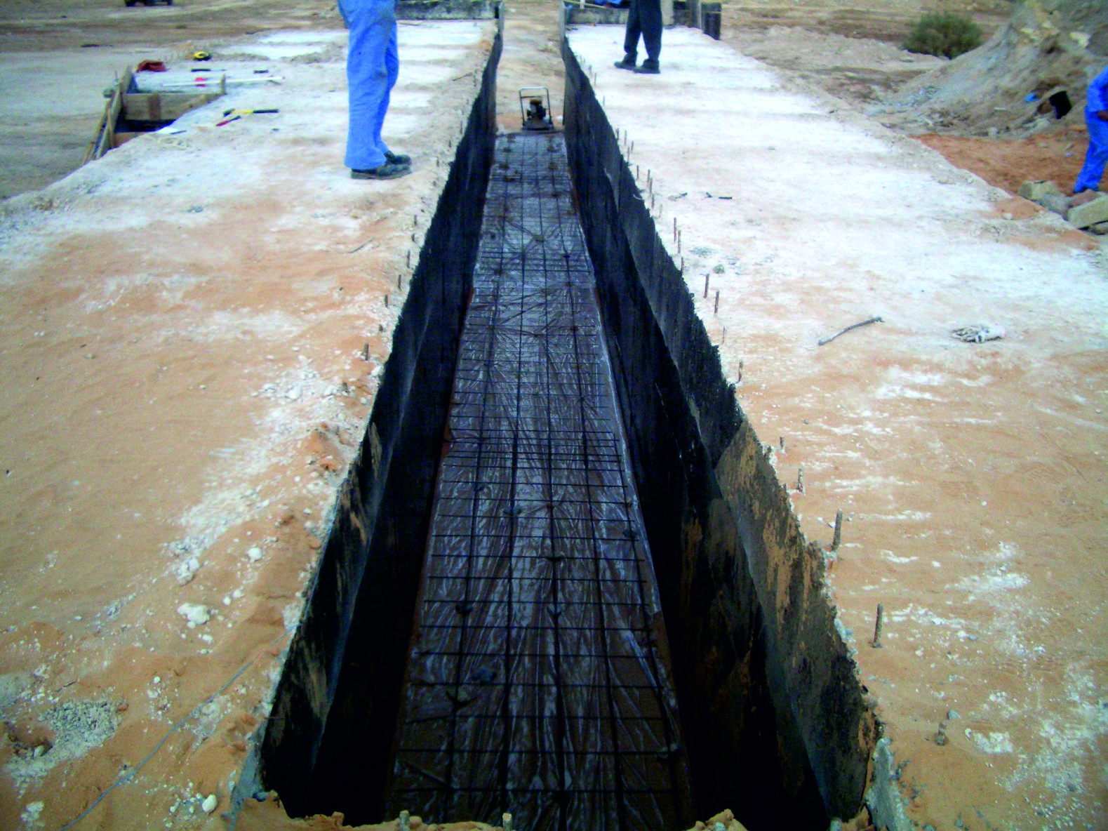 Heavy-Duty Vehicle Washing Ramp Construction - Image 3